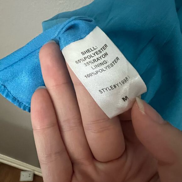 DO BE Blue Tie Neck Mini Dress Split Top Size Medium Casual comfort summer - Picture 6 of 6